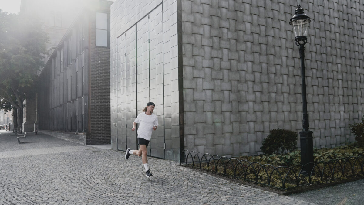 Johan Lantz running in Stockholm, Sweden in running clothes from Running is Dead